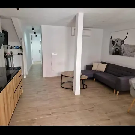 דירה En El Corazon De Cimavilla גיחון